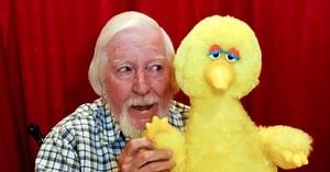 Caroll Spinney, "Sesame Street" puppeteer who played Big Bird, dies at 85