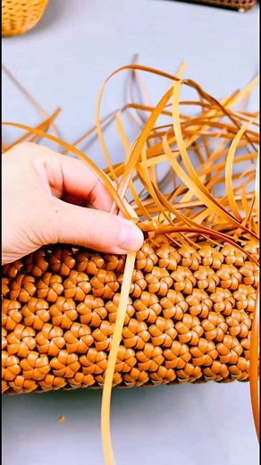 Craft 👜 | Hand Embroidery Designs by Priyanka