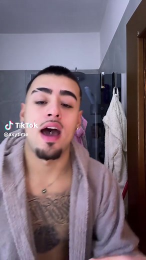 Video di axytime (@axytime) con mi @mi o è f@ke - thasup