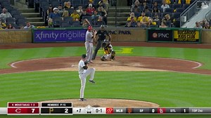 Moustakas batea 2 jonrones