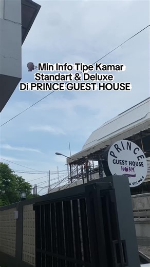 ✨PRINCE GUEST HOUSE✨ Penginapan murah kualitas nggak murahan🤩 5menit dari CSB MALL,GRAGE & STASIUN PRUJAKAN FACILITY STANDARD ROOM: ⁠ =| smart tv =| perlengkapan mandi =| towel art 1 =| selimut =| water heater =| lemari kaca =| ac, wifi =| ukuran bed 120 FACILITY DELUXE ROOM: ⁠ =| smart tv (netflix) =| free snack =| perlengkapan mandi =| towel art 2 =| duvet =| guling =| water heater =| lemari kaca =| ac, wifi =| ukuran bed 160 bisa payment di tempat juga lohh, untuk reservasi/ booking Ke no yg