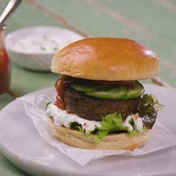 Lamb Burgers with Mint Yogurt and Tomato Relish | Lamb Try It Love It