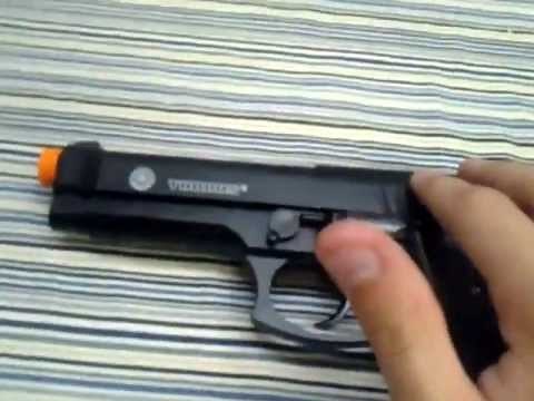 Taurus pt92 spring airsoft pistol review/shooting