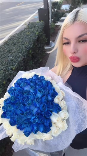 Dreamy Blue Flower Arrangements for Your Garden