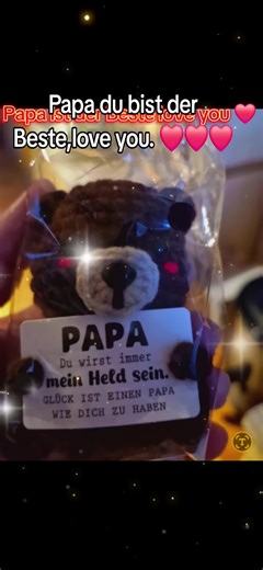 Mein Papa ist der Beste bin so froh ihn zu haben und dass er immer da ist,genau wie Mama. Liebt eure Eltern,so lange ihr sie noch habt. Bin froh,wenn ich mit meinen Zeit verbringen kann. Love you Mum and Dad. #fy#papasweihnachtsgeschenk #lovehimsomuch #mydadmyhero💙 #fyp