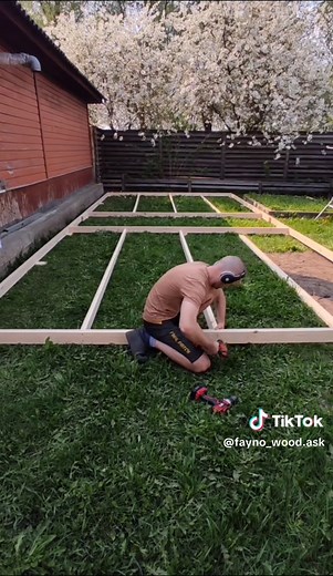 How to Build a 4.5m × 9.5m Gazebo: Complete Guide
