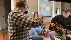 ONLINE CONCERT ALERT!! The Evening of Hope livestream airs THIS FRIDAY, April 30th at 7pm CT! Go to www.donmoen.com/concert to get your tickets today! I had a great time rehearsing for the Evening of Hope livestream worship event with my friend Lenny LeBlanc and Rachel Robinson! Join us for an evening fo praise and worship as we give thanks to God making a way through this difficult year. We hope to see you there! | DON MOEN (Praise & Worship Leader)