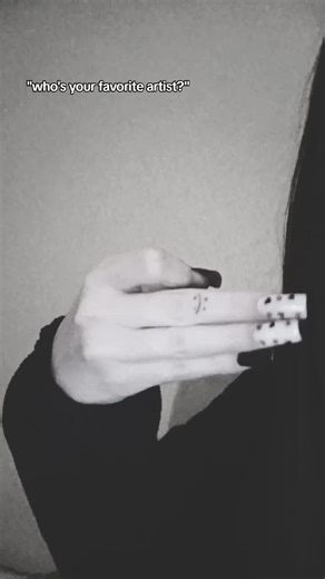 the real one knows who was doing this sign language. 🫣 bit looks bad ngl. || #jahseh #LLJ #xxxtentacion #artist #fyp