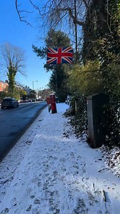 The Iconic pillar box or post box. They were originally green but were painted red starting in 1874, a colour now known as pillar box red. ⛽️📮 | GTA San Birmingham