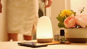 Watch Homasy Aromatherapy Diffuser & Essential Oil Set on Amazon Live