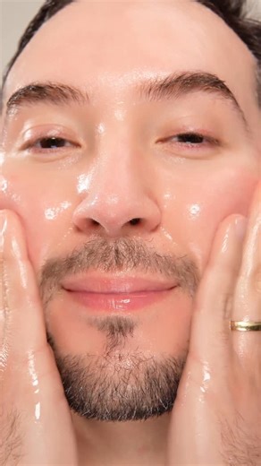 Carlos Sotelo | NIGHTTIME SKINCARE ROUTINE My essentials to wake up with glass skin! @dr.altheaglobal Pore Refresh Grinding Cleansing Balm* @kravebeauty... | Instagram