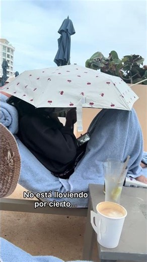What it's like going to the BEACH with KOREAN GIRLS 🤣
