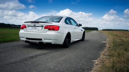 This BMW M3 sound feels different at full throttle