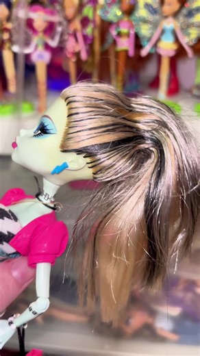 Why Monster High dolls were kind of awful…