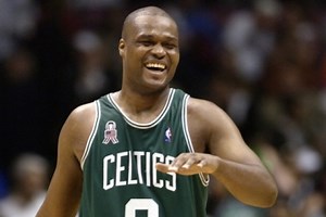 24. Antoine Walker