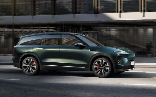 全场景智能电动旗舰SUV——蔚来全新ES8