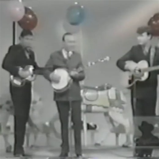 Earl Scruggs Revue - My Homes Across The Blue Ridge Mountain #vintage #oldschool #tv #bluegrass | World Bluegrass Day