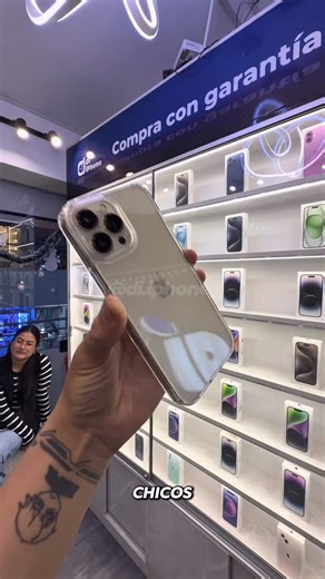 DI IPHONE 🍎I COMPRA CON GARANTIA⭐️ on Instagram: "✨ Entrega exitosa en tienda física ✨ iPhone 13 Pro Max 256GB en color dorado, totalmente original y en perfecto estado. 💛📱 Nuestra clienta realizó su compra en tienda física y, como siempre, se volvió acreedora de su ruleta ganadora… 🎉 ✨ Esta vez ganó una micahidrogel totalmente gratis para proteger su equipo desde el primer día. 📍 DIIPHONE – Santiago de Surco 💬 Cotiza tu próximo iPhone al 948436221 🚚 Delivery en todo Lima 📦 Envíos 100% s