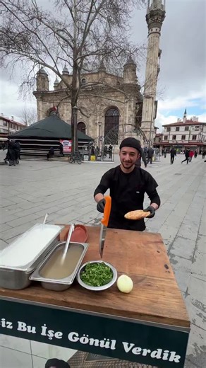 Delicious Turkish Bread with Salad and Kebab Recipe