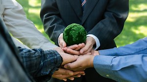 Cum să integrezi responsabilitatea socială corporativă în strategia ta de afaceri