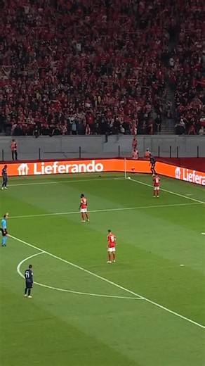 3.1M views · 106K reactions | Satisfying corner routine 襤 | UEFA Champions League | Facebook