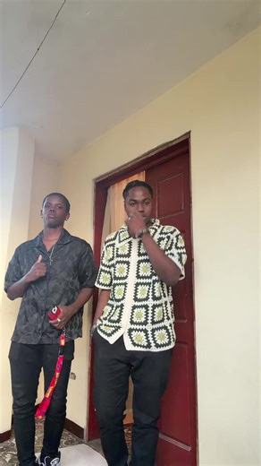 @𝐑𝐲𝐚𝐧🇭🇹🥂 | ryan blinking