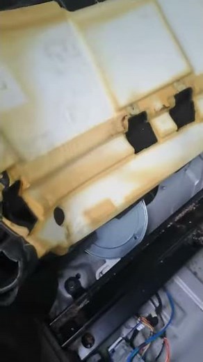 Volvo xc90 fuel pump/rear abs sensor cable location (no 3rd row seat removal required)