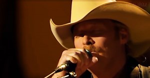 Alan Jackson Sings This Touching Song For Everyone Who’s Missing Someone In Heaven