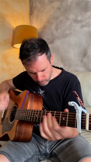 Here’s how the ToneWoodAmp works: attach it to the back of your acoustic guitar, and unlock amazing effects ✨✨✨ Alberto Lombardi shows the difference with and without the TWA 🎸 Labor Day Sale – Save $30 through Sept 2 | Tonewood-Amp