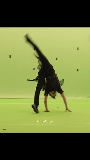 Yuzuru Hanyu: The Coolest Figure Skater on Ice! 🔥