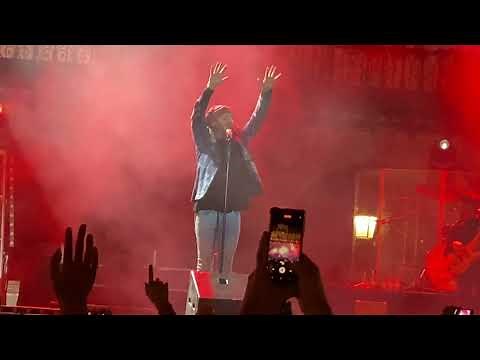 El Arrebato - Himno oficial del centenario del Sevilla (Concierto Plaza Mayor de Salamanca) 15-09-22
