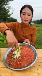 Eating vegetable with chili salt #eating #mukbang #reelviral | Primitive Art