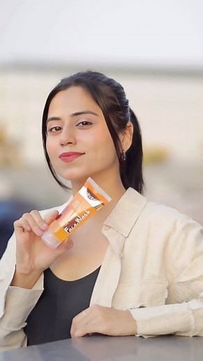 545K views · 13 reactions | Sun exposure always leads to tanning even after applying sunscreen ☀️ But what’s the solution? Get rid of that stubborn tan with Jovees Herbal De-tan range 李 Make detanning a daily ritual with Jovees Herbal detan face wash and get a salon like detan once or twice a week with Jovees Herbal Detan Scrub & Detan face pack ✨ Try It Now!  #joveesherbal #lovejovees #glownaturally #detan #skincare #skincareessentials | Jovees Herbal | Facebook