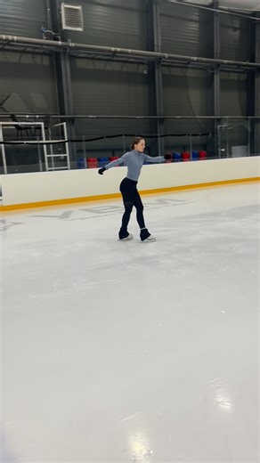 школа фигурного катания | CHILD.SKATE | Перекидной оллер 2 риттбергер | waltz euler 2 loop | Instagram