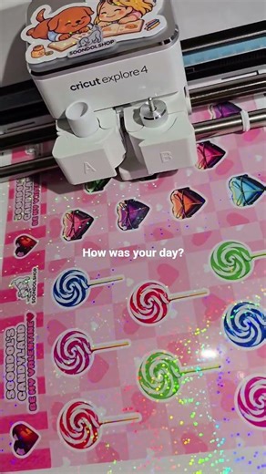 Oddly Satisfying Cricut Cutting ✨ Valentine's day stickers (No Talking ASMR) #Shorts #sticker