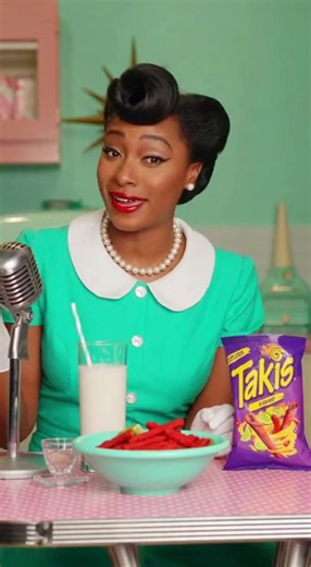 Exploring 1950s Fashion with Modern Takis