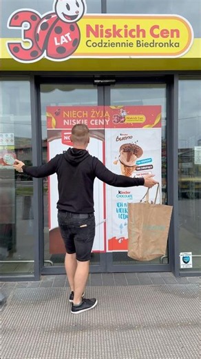 W każdą niedzielę pod biedronką… #polskihumor #śmieszne #funny #comedy