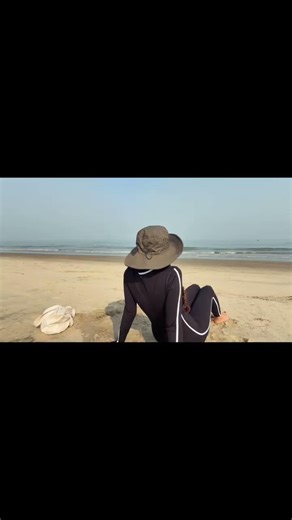 I Conquered My Fear of the Ocean… Kind Of 😭🌊 #shorts #surfing #beaches