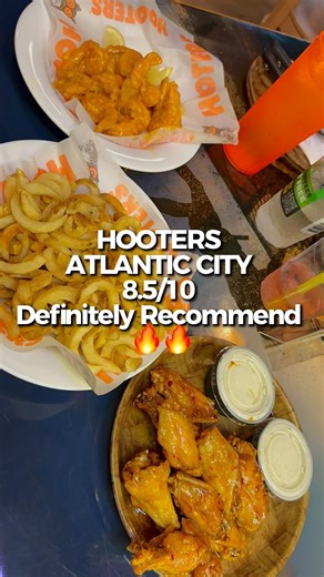 Hooters Inside Tropicana Casino SHOCKED Me 😳🔥 | 20/10 Buffalo Shrimp Review