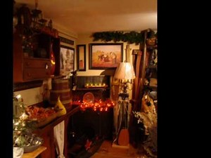 Saltbox Primitives Maine Holidays