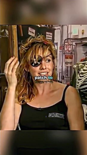 Do Pirates Wear Eye Patches To See In The Dark?😳👀 | MythBusters