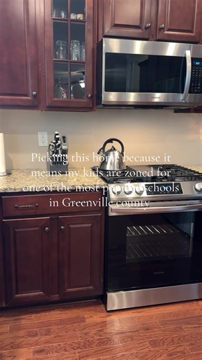 Getting to live in Simpsonville has so many benefits and the amazing variety of school choices is one of the most popular reasons for why many families pick Simpsonville to call their new home! Comment “home” for the full listing information. This is a large home perfect to grow your family. Listed by Vivian Haney #simpsonvillesc #greenvillesc #greenvillethingstodo #yeahthatgreenvillesc #greenvillerealestate