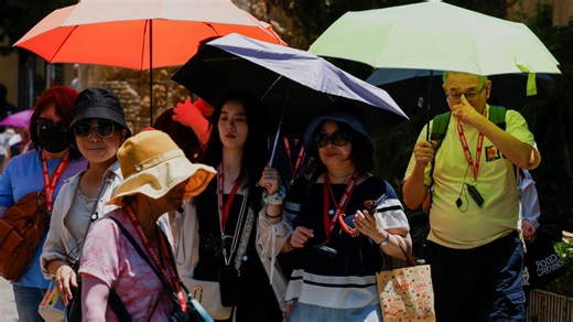 Severe heatwave in southern Europe pushes temperatures above 40°C