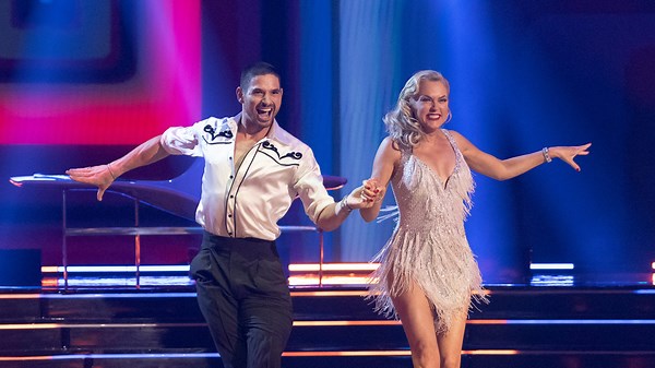 Watch Oak Ridge actress Elaine Hendrix talk 'Dancing with the Stars' in virtual interview