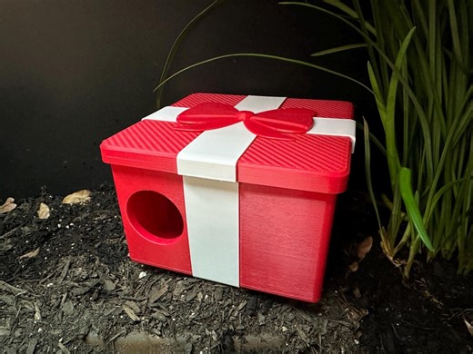 Christmas Present Humid Hide for Reptiles – Festive Holiday Terrarium Decor With Shedding Support - Etsy