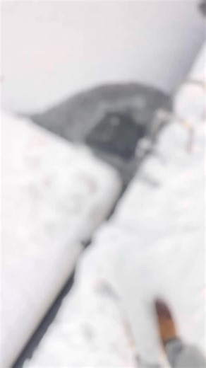 So, einer musste ja mal nachschauen… Inoffizielle Efoilution Messung am 8.1.26: 6cm Eis auf der Müggelspree | Efoilution