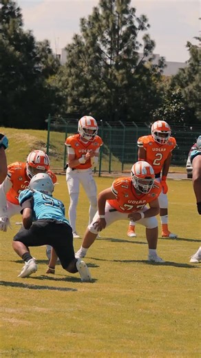 @fabricio_flores_tv w/truck & score 6 🦍 @escuelasaztecas @tercer_cuarto #fba #football #highlights #td #touchdown🏈 #runningback #rb | Ban Ban Shot