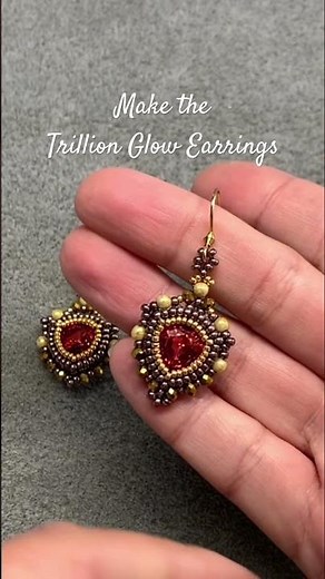Latest beading tutorial: Trillion Glow Earrings 😍