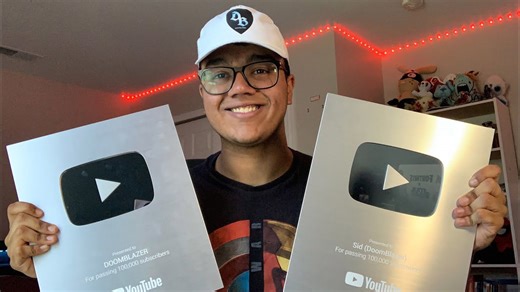 Unboxing My 100K YouTube Silver Award