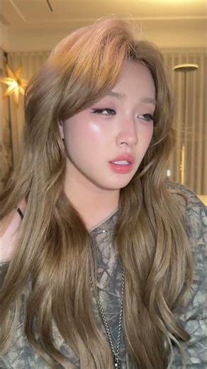 The Magic of Quick Costume Changes: Pinch and Transform